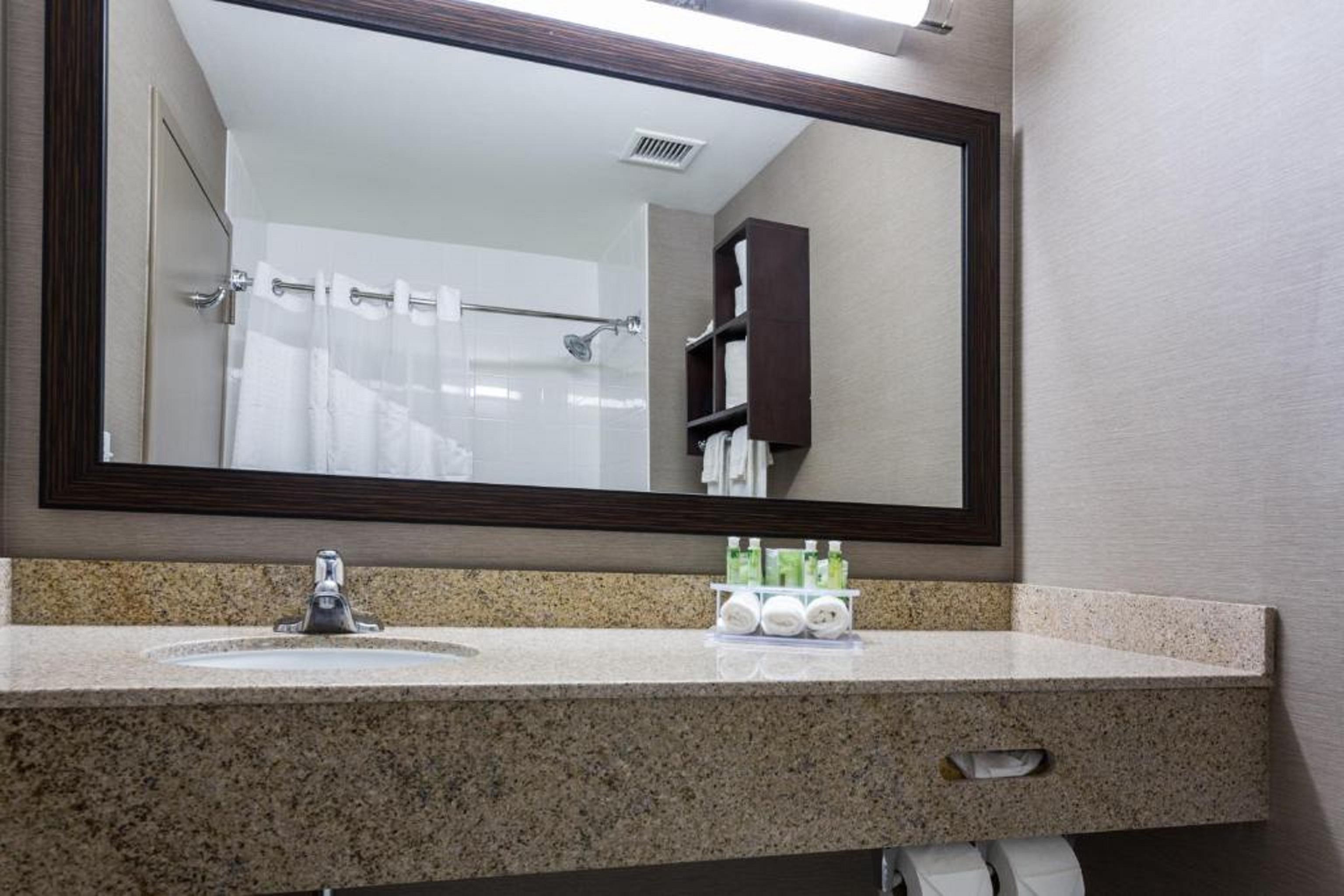 Holiday Inn Express & Suites Naples Downtown - 5Th Avenue By Ihg Kültér fotó