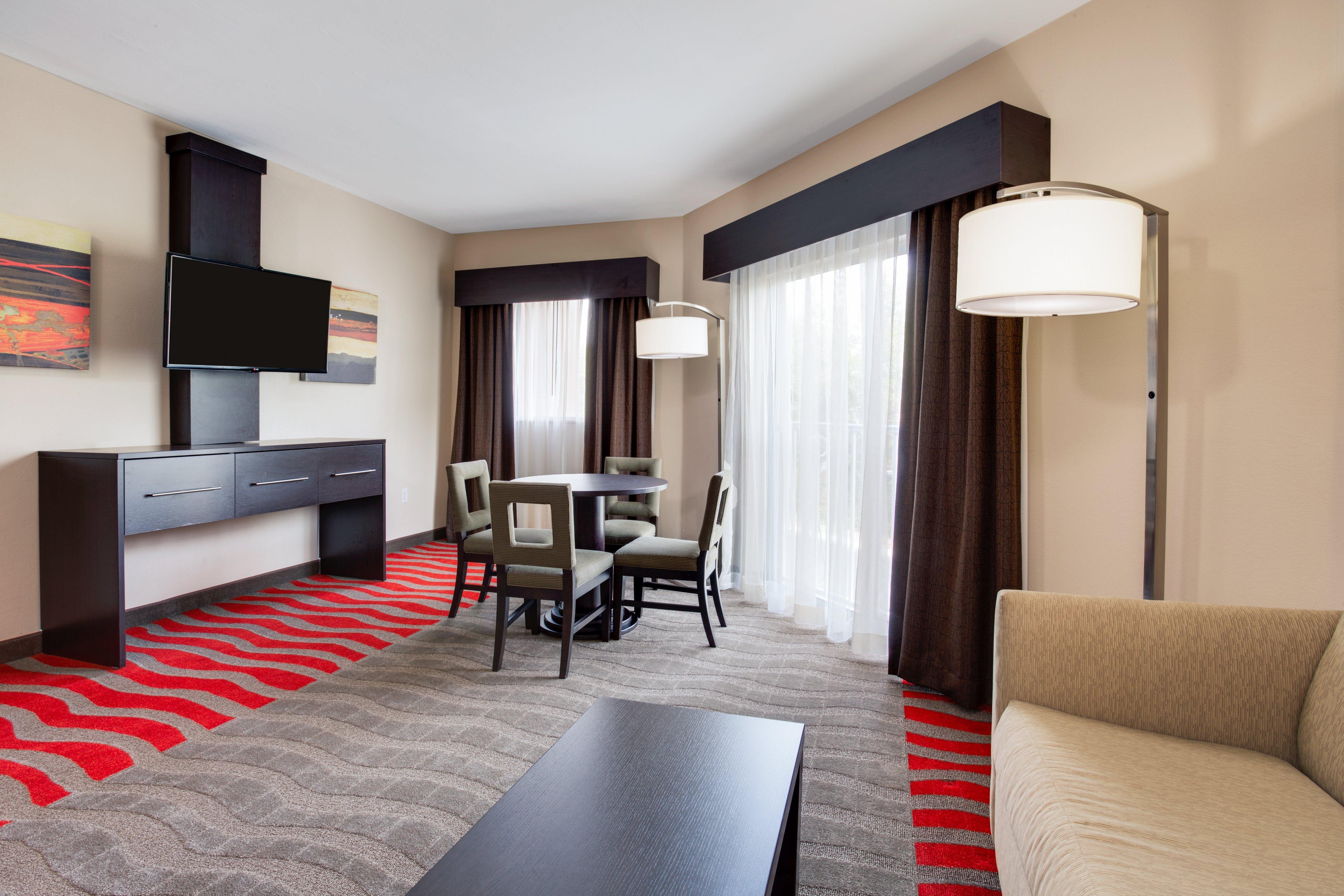 Holiday Inn Express & Suites Naples Downtown - 5Th Avenue By Ihg Kültér fotó